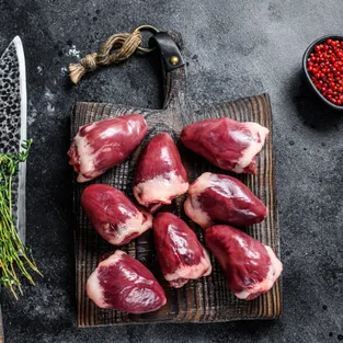 תמונה של לבבות משופדים